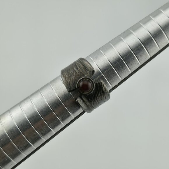 Sterling Silver Ring 925 Tapered Band Size 8 Red Stone Vintage Gothic - Picture 2 of 11